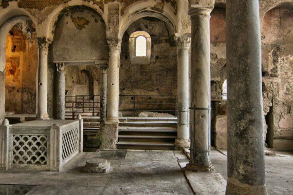 Le Basiliche Paleocristiane di Cimitile